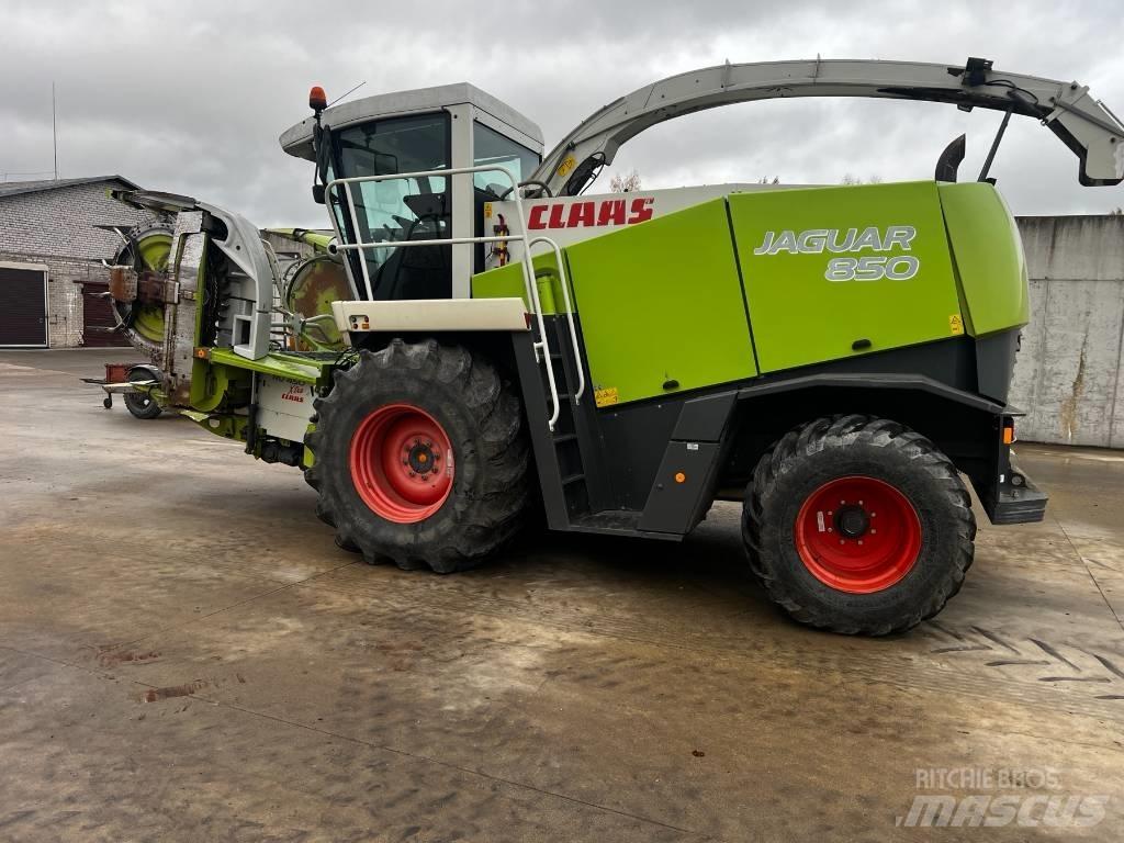 CLAAS Jaguar 850 Sklízecí řezačka