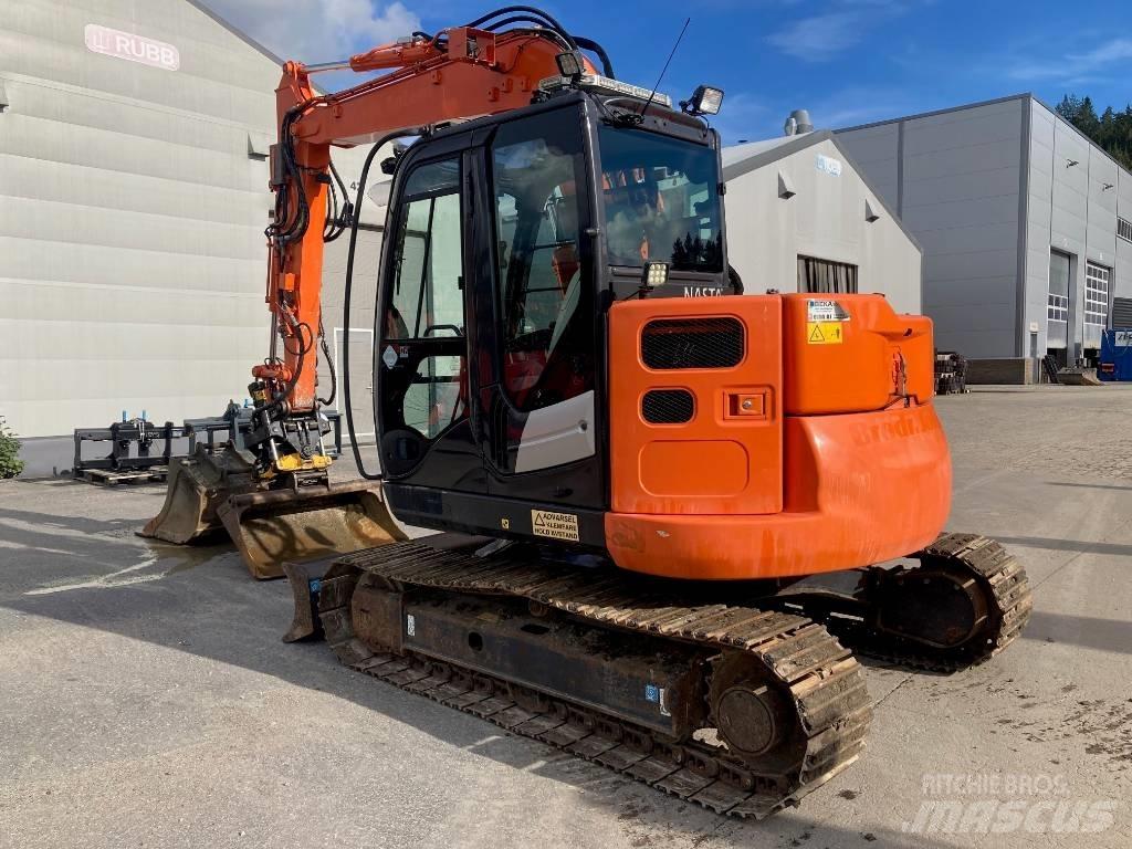 Hitachi ZX 85 US-5 Midi rýpadla 7t - 12t