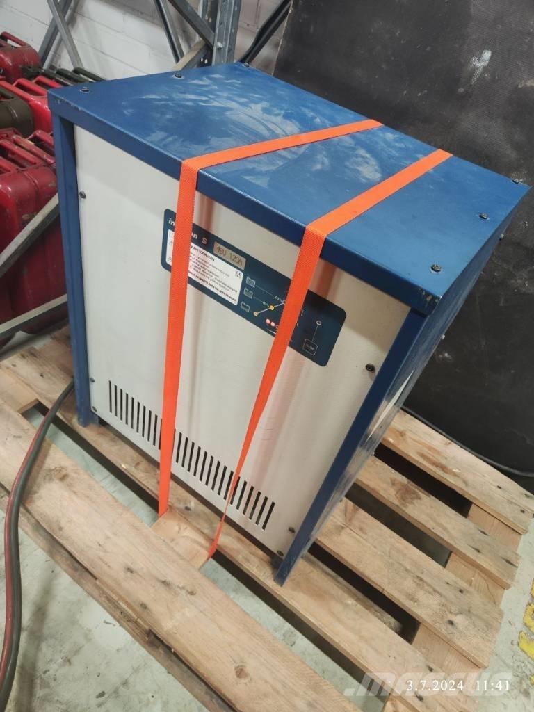 Atlet UNS 200 D Retraky