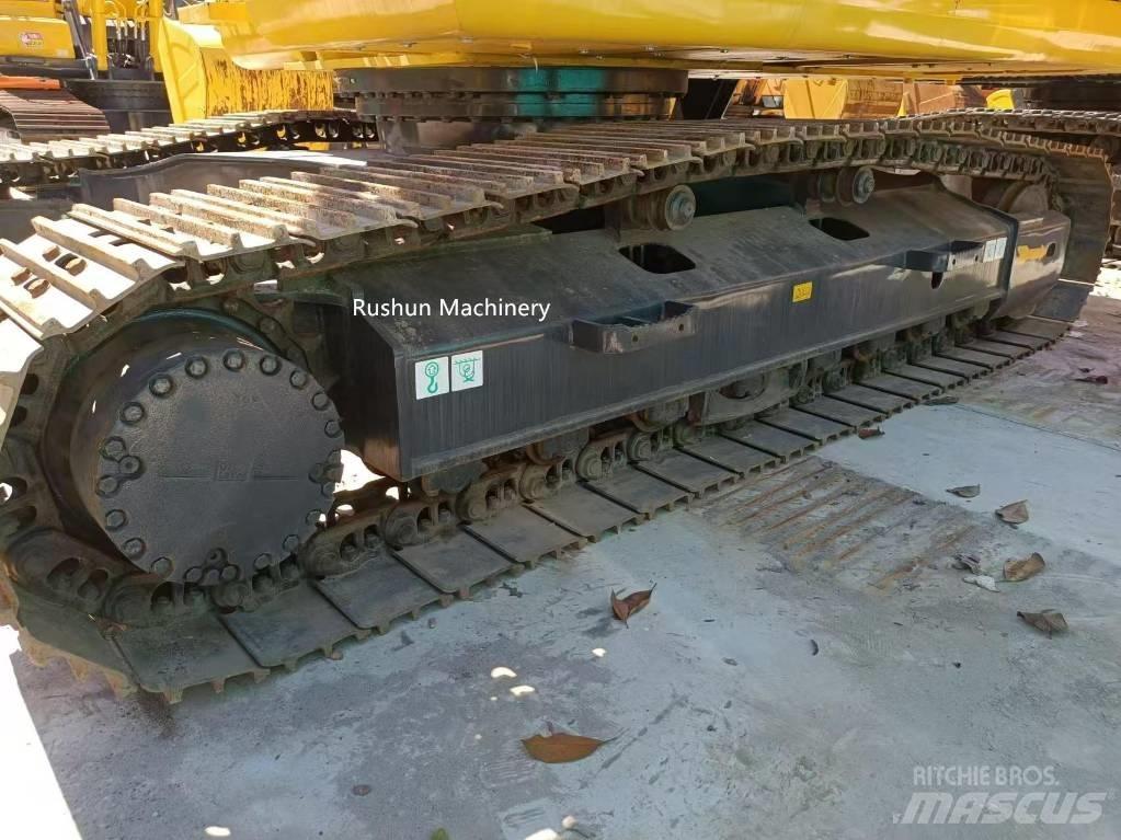 Komatsu PC 220-8 Pásová rýpadla
