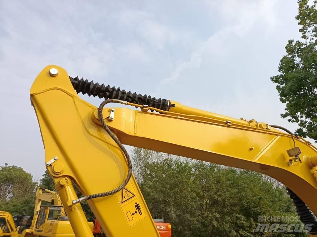 Komatsu PC120 Midi rýpadla 7t - 12t