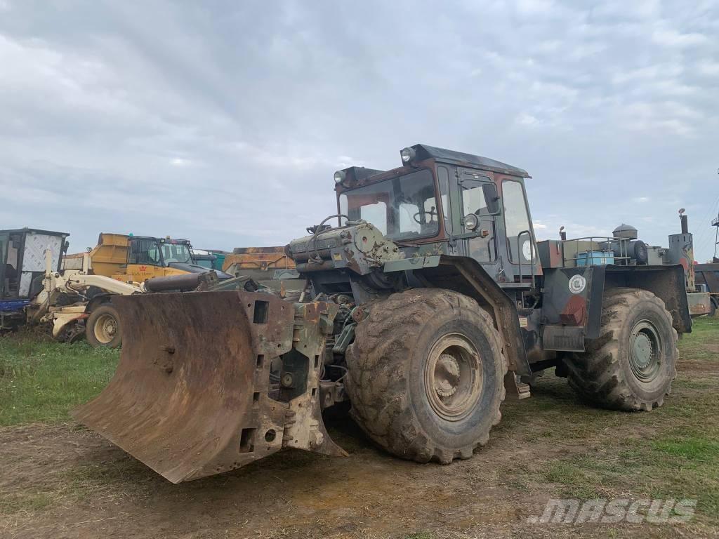 Zettelmeyer ZD3000 Kolové dozery
