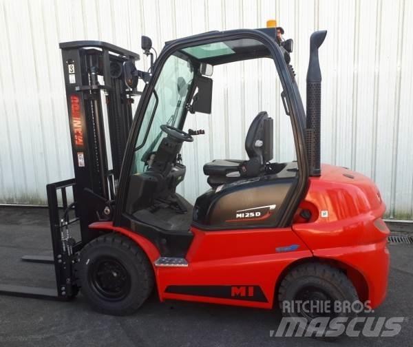 Manitou MI25D Terénní vysokozdvižné vozíky