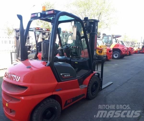 Manitou MI25D Terénní vysokozdvižné vozíky