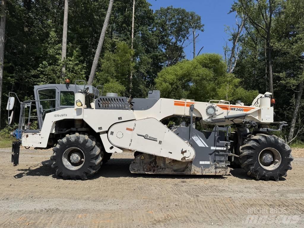 Wirtgen WR 2400 Recyklátory asfaltu