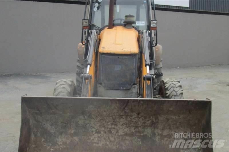 JCB 3DX4 Rýpadlo-nakladače