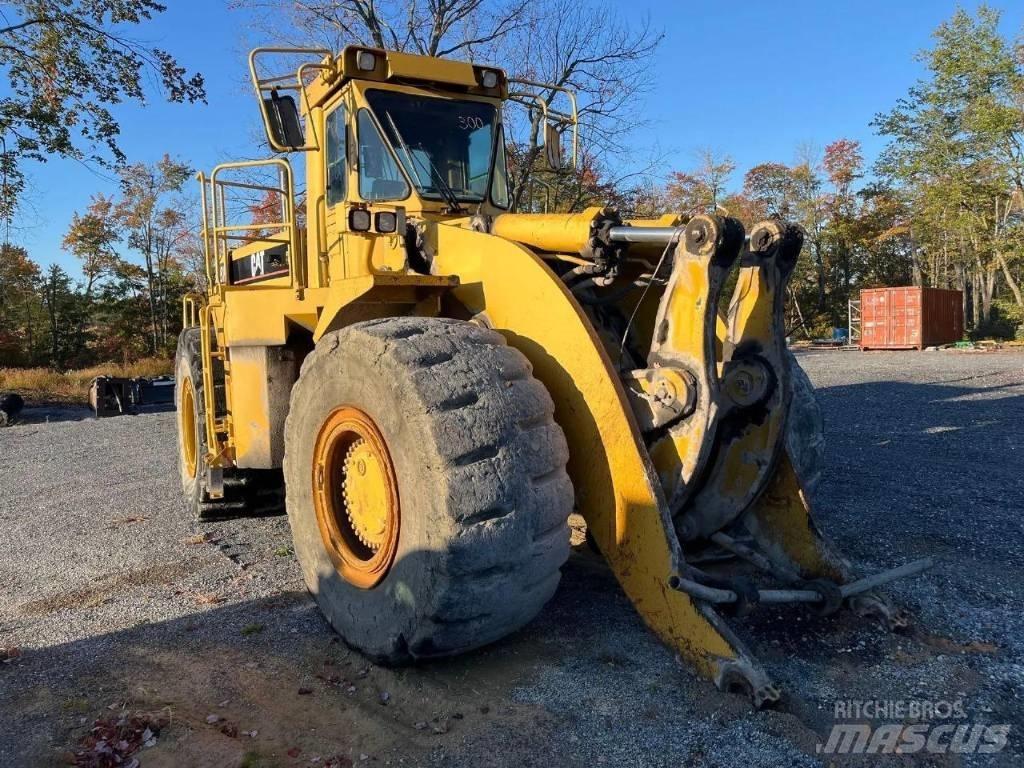 CAT 988 F Kolové nakladače