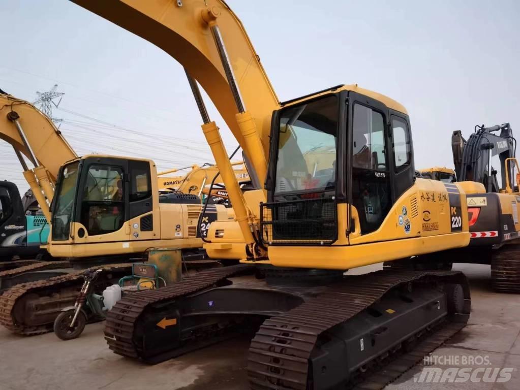 Komatsu PC 220-7 Pásová rýpadla