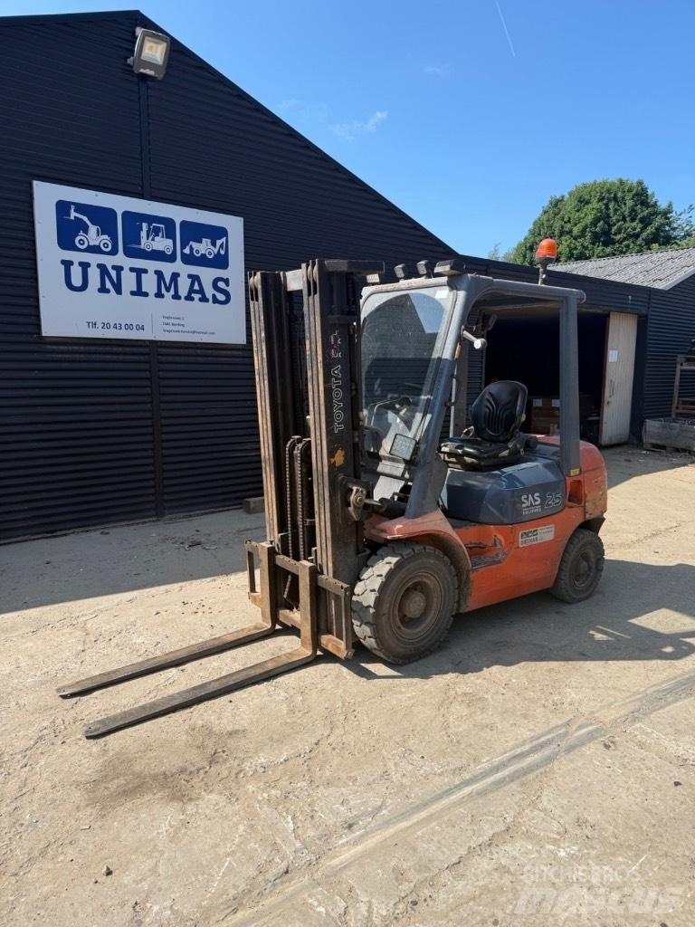 Toyota FD 25 Dieselové vozíky