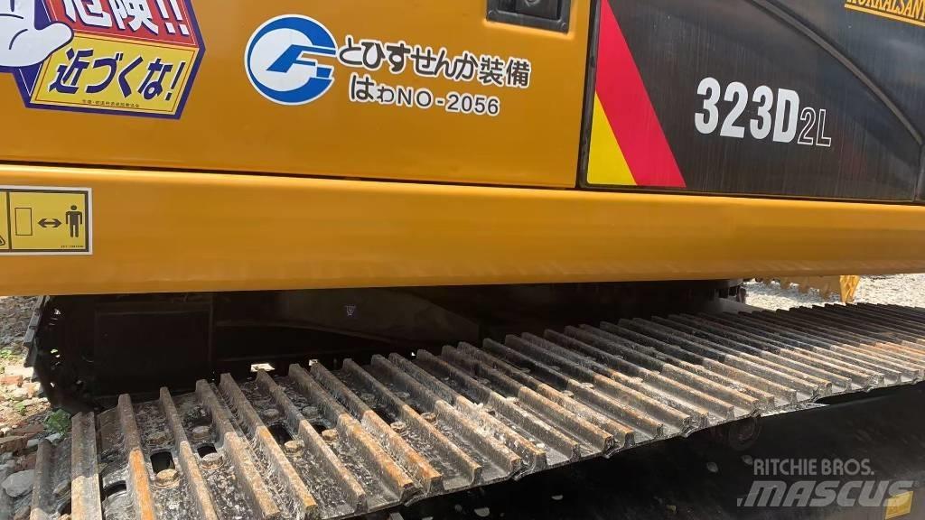 CAT 323 Pásová rýpadla