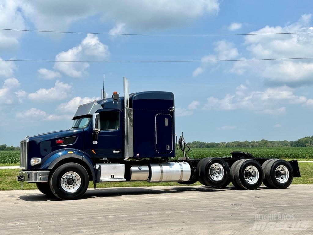 Peterbilt 567 Tahače