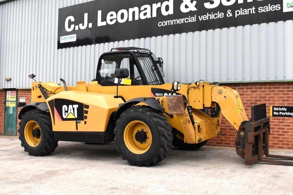 CAT TH 414 Teleskopické manipulátory
