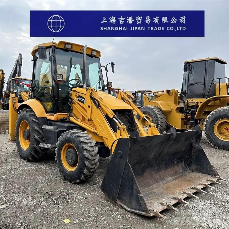JCB 3 CX Kolové nakladače