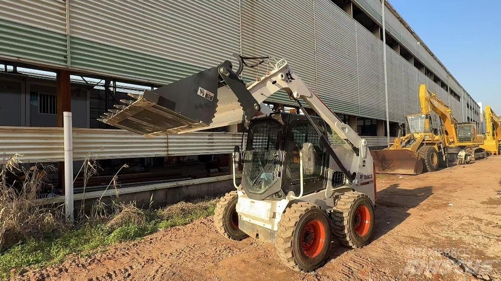 Bobcat S 630 Smykem řízené nakladače