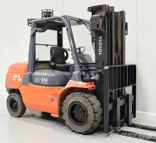 Toyota 7 FD 45 Dieselové vozíky