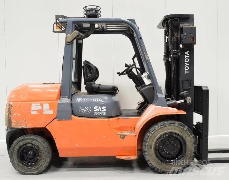 Toyota 7 FD 45 Dieselové vozíky