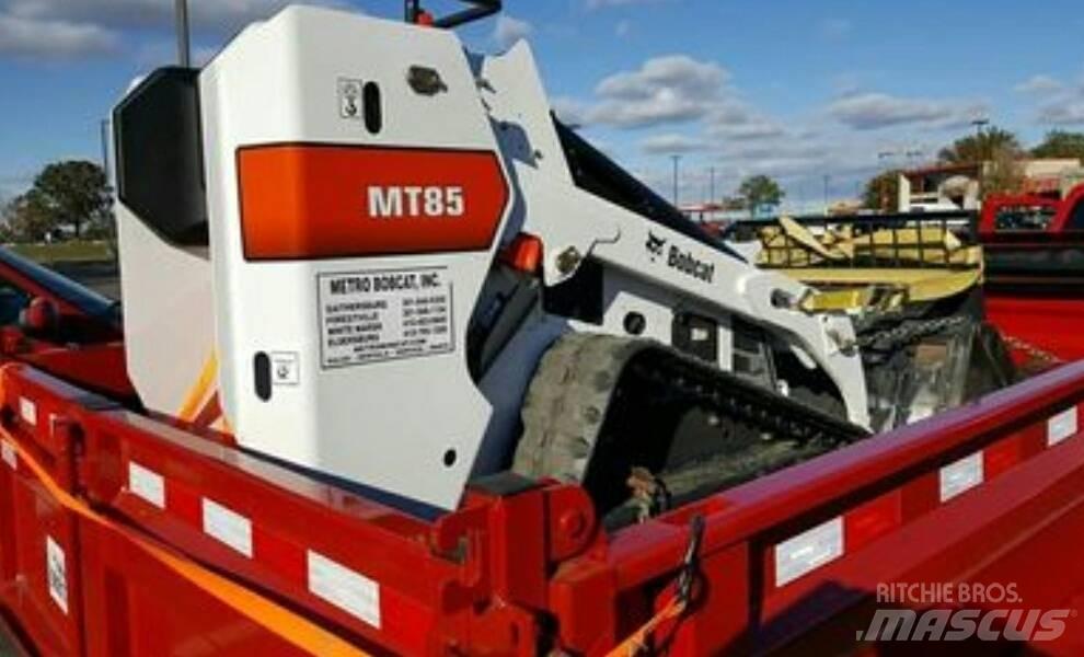 Bobcat MT 85 Smykem řízené nakladače