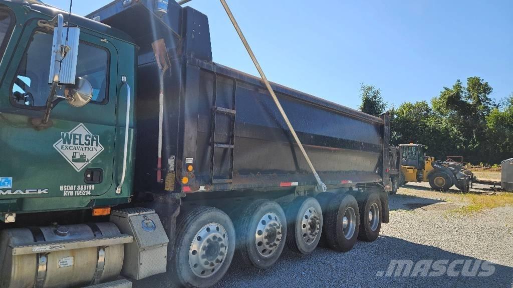 Mack CTP613 Sklápěče