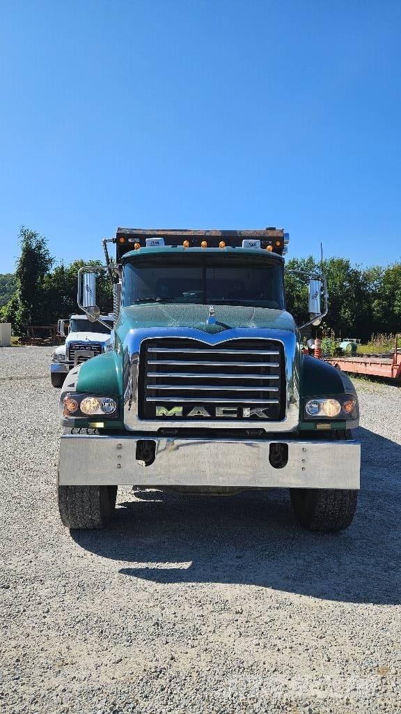Mack CTP613 Sklápěče