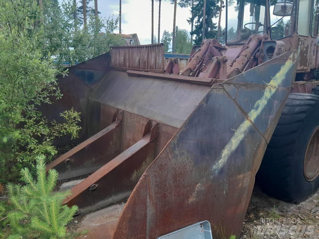 Valmet 1200 Kolové nakladače