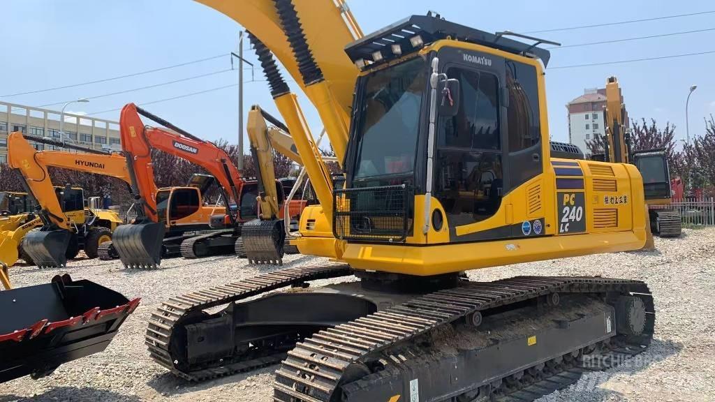 Komatsu PC 240 Pásová rýpadla