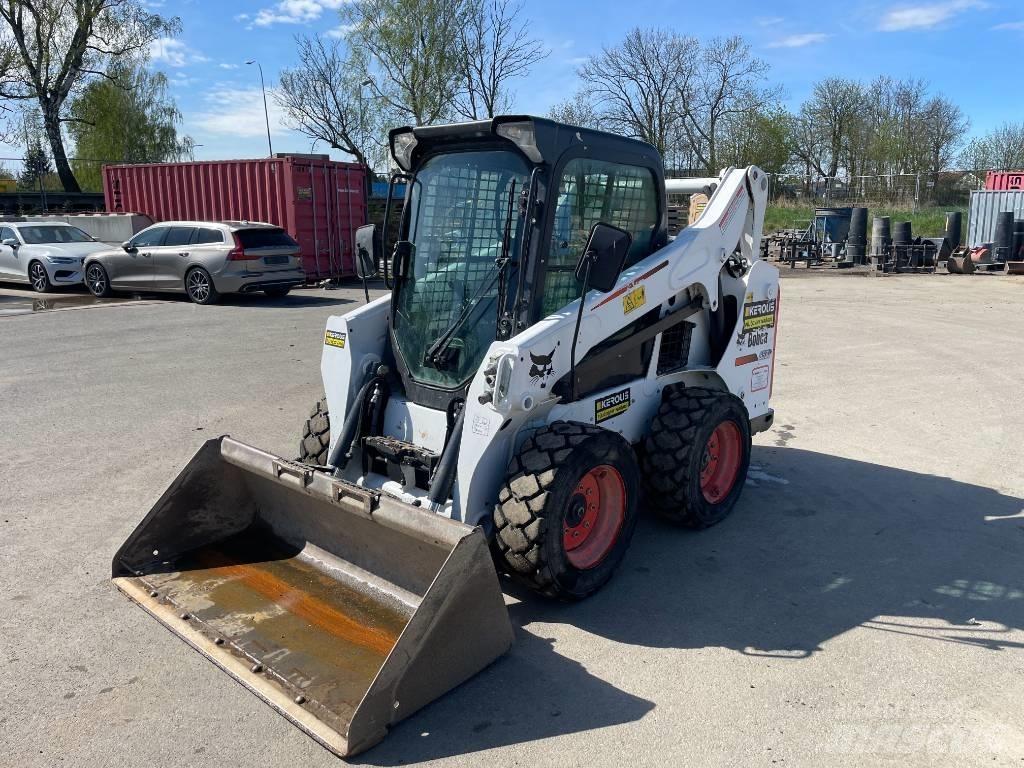Bobcat S 530 Smykem řízené nakladače