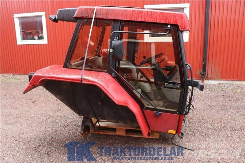 CASE 5140 Maxxum Kabiny a interiér