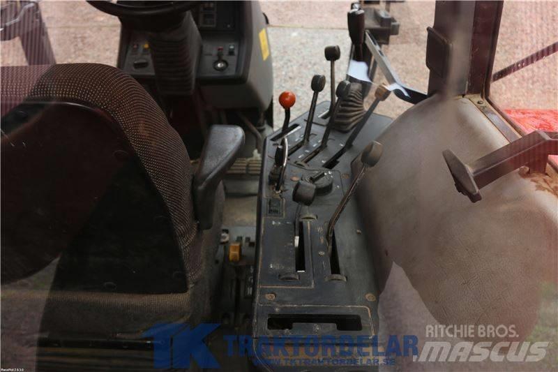 CASE 5140 Maxxum Kabiny a interiér