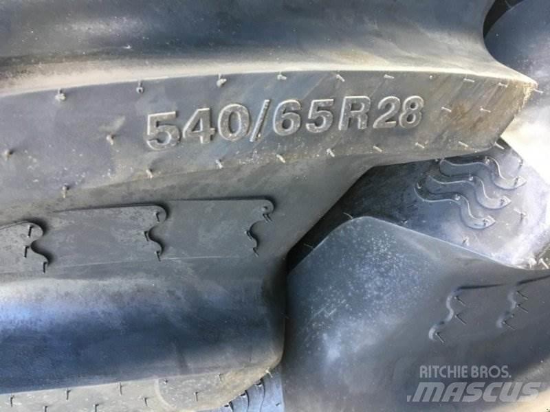 BKT 540/65 R 28 Pneumatiky, kola a ráfky