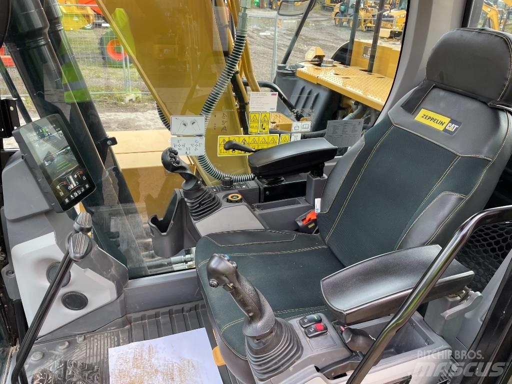 CAT 313 Pásová rýpadla