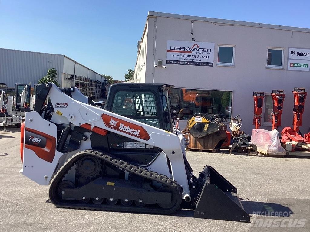 Bobcat T86 Smykem řízené nakladače