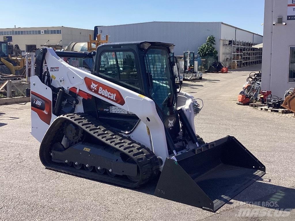 Bobcat T86 Smykem řízené nakladače
