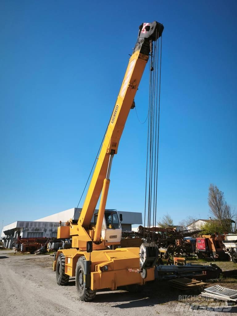 Locatelli Gril 835 Jeřáby pro těžký terén