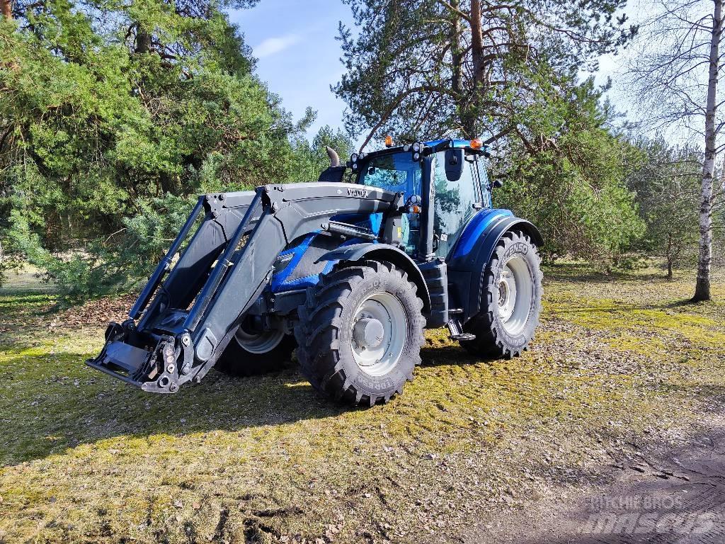 Valtra T 194 Active Traktory
