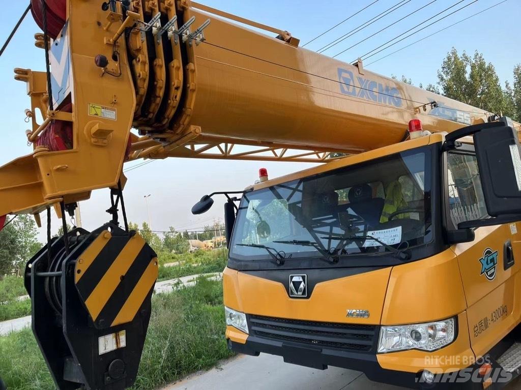 XCMG XCT 55 Univerzální terénní jeřáby