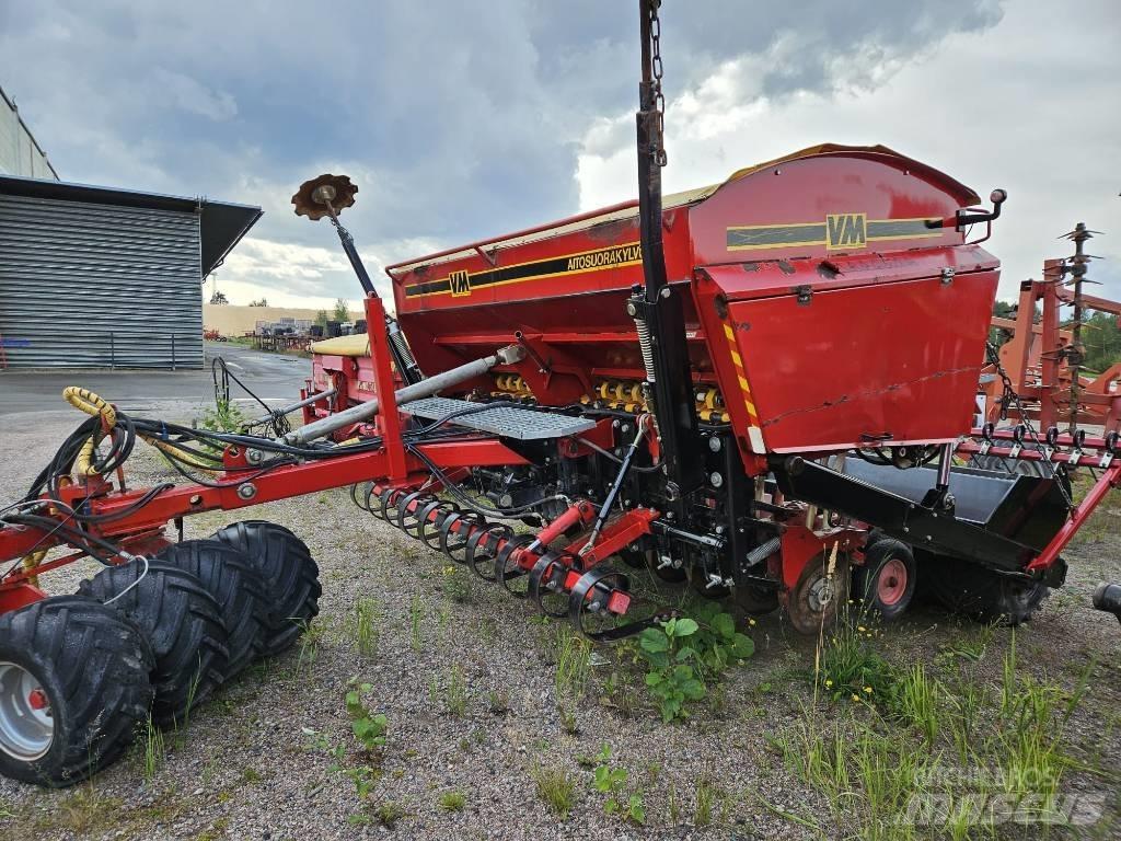 VM SK 300 Kombinované secí stroje