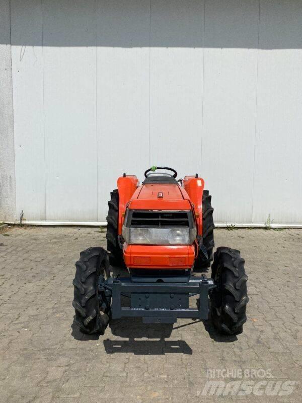Kubota GL29 Kompaktní traktory