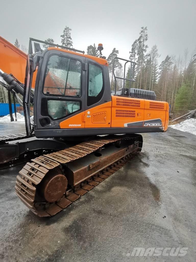Doosan DX 300 LC-5 Pásová rýpadla