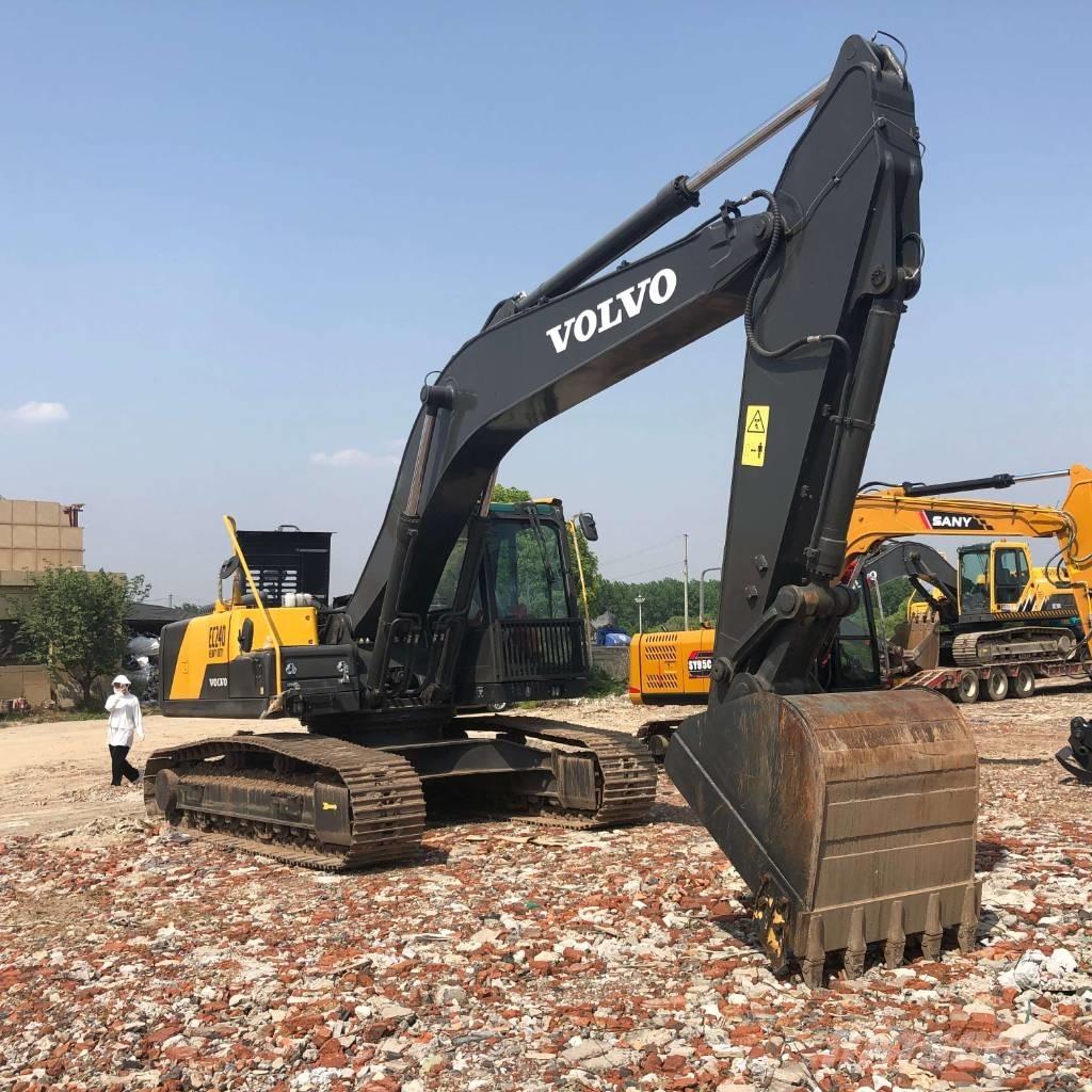 Volvo EC240 Pásová rýpadla