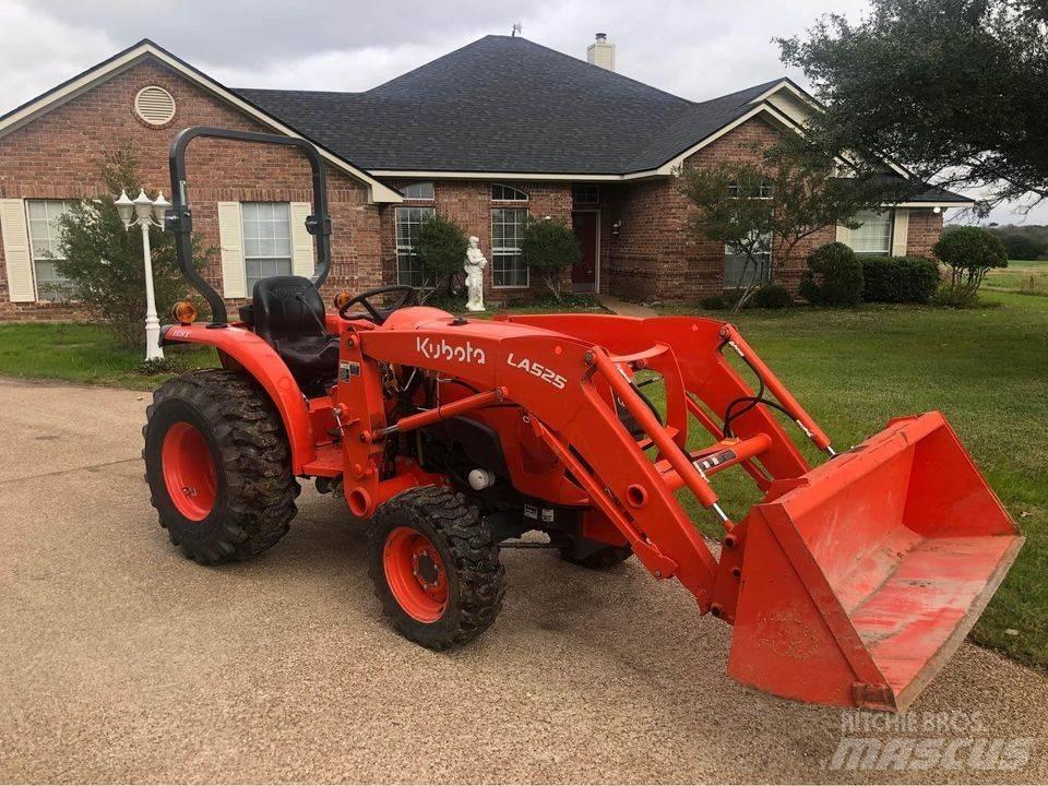 Kubota L 3301 HST Traktory