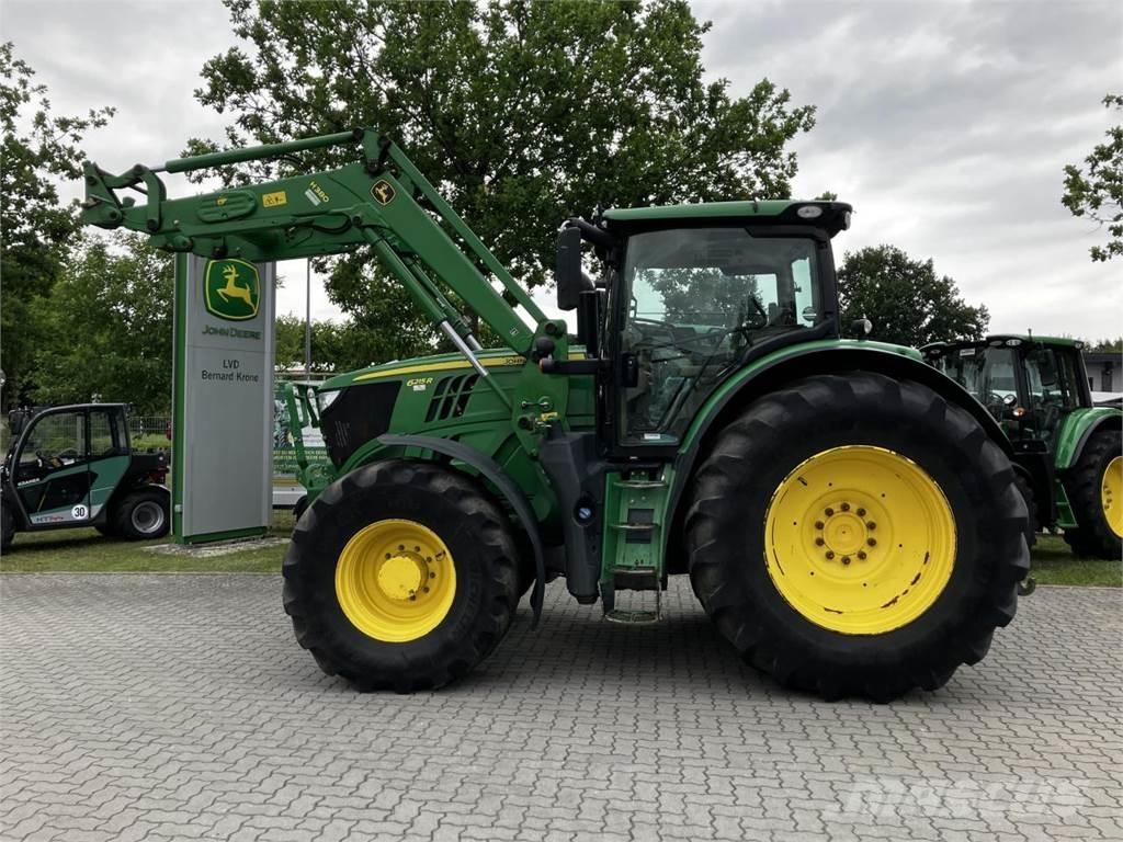 John Deere 6215R Traktory