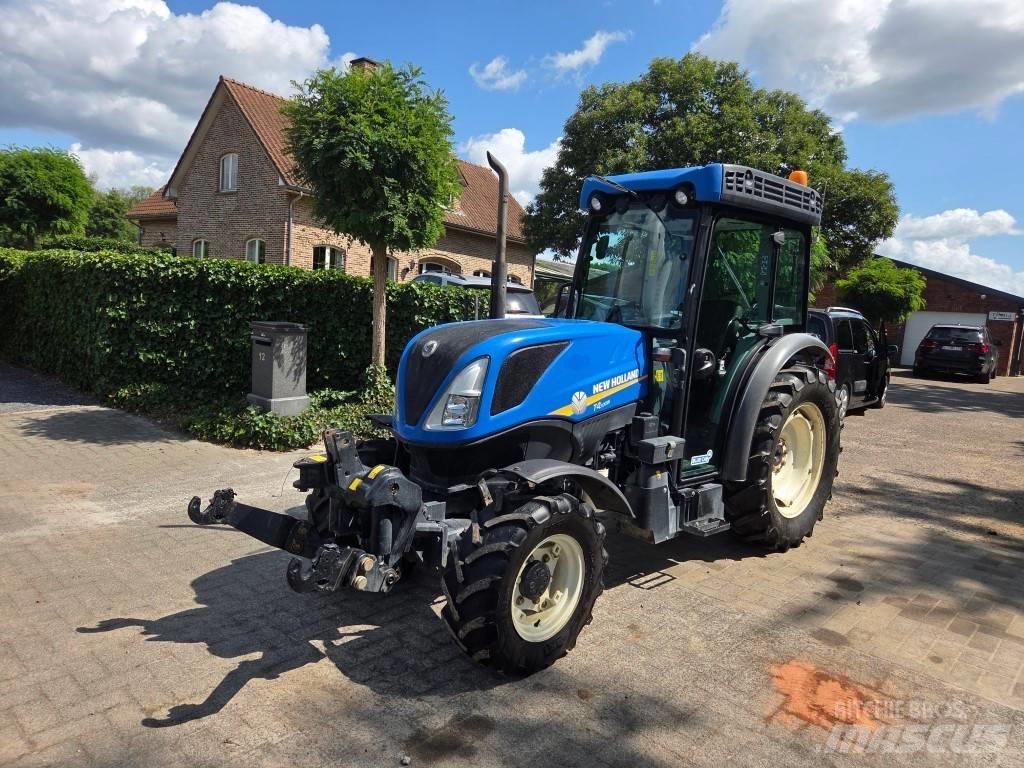 New Holland T 4.100N Traktory