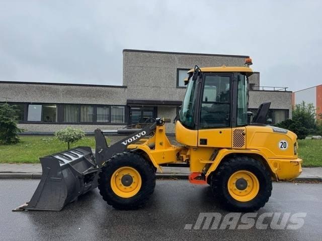 Volvo L 30 G Kolové nakladače