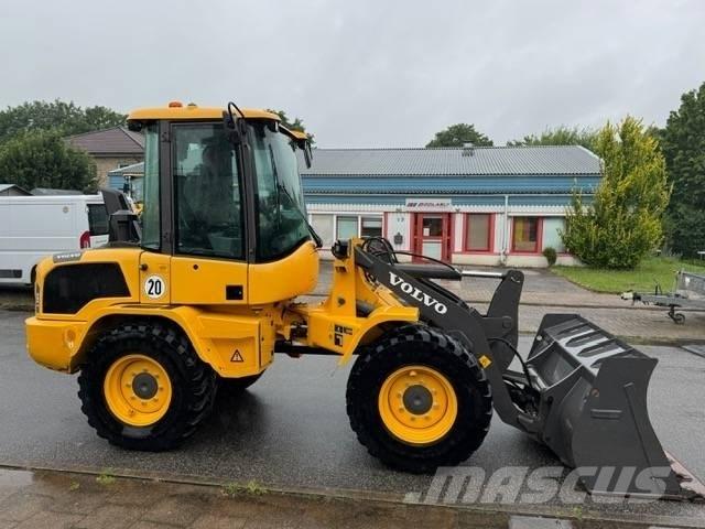 Volvo L 30 G Kolové nakladače