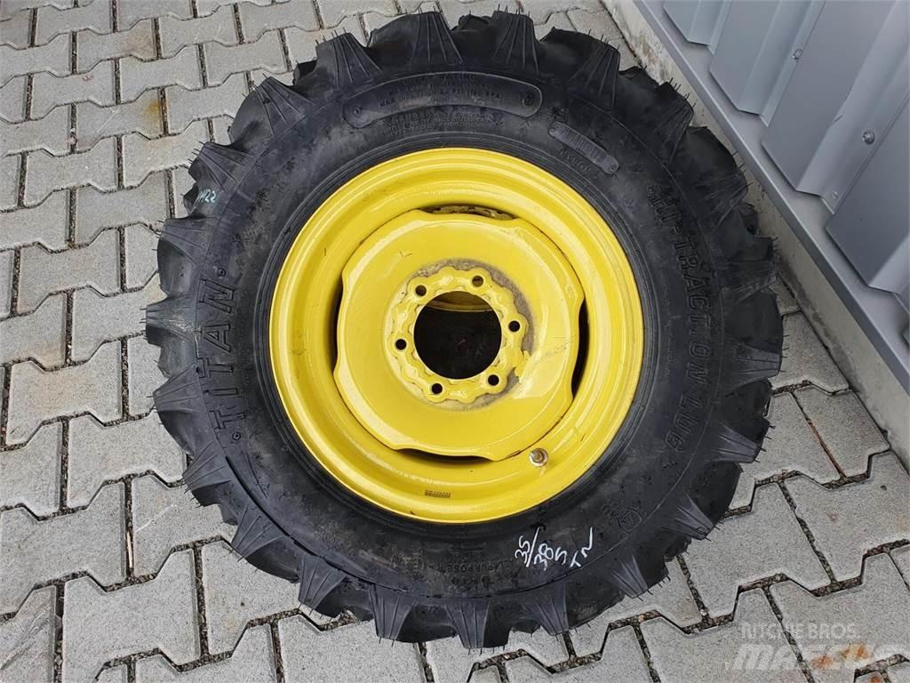 Titan 8-16 x2 Pneumatiky, kola a ráfky