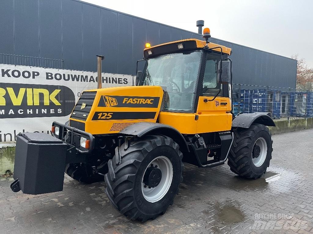 JCB Fastrac 125 Traktory