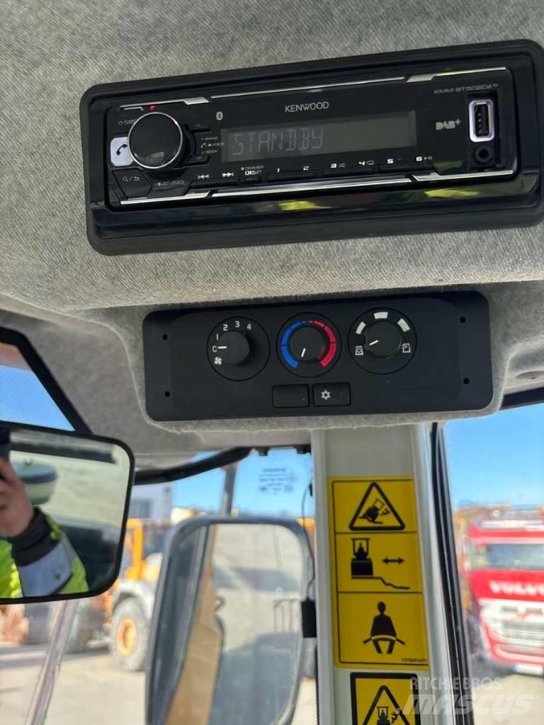 Volvo SD 135 B Tahačové válce