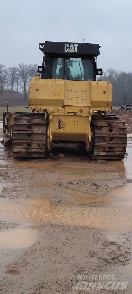 CAT D7E Pásové dozery