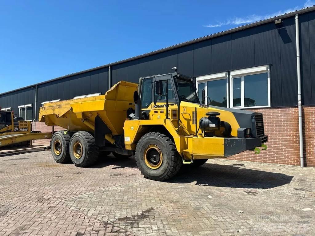 Komatsu HM300-2 Kloubové dempry