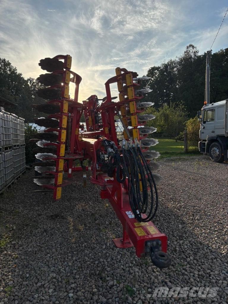 Väderstad Topdown500 Kultivátory